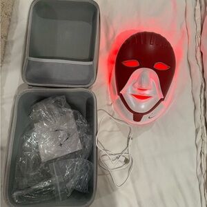 Cleolight LED Face Mask